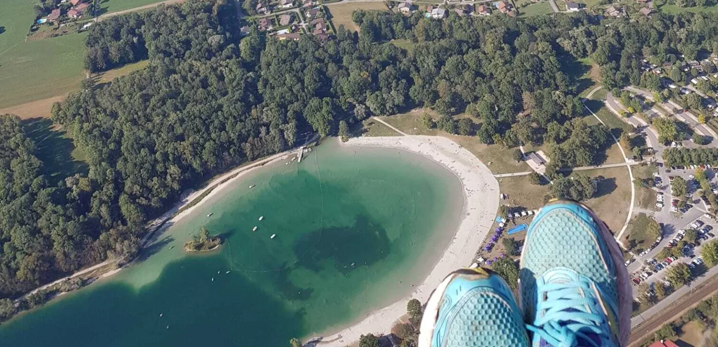 Le lac de Passy, vu du ciel