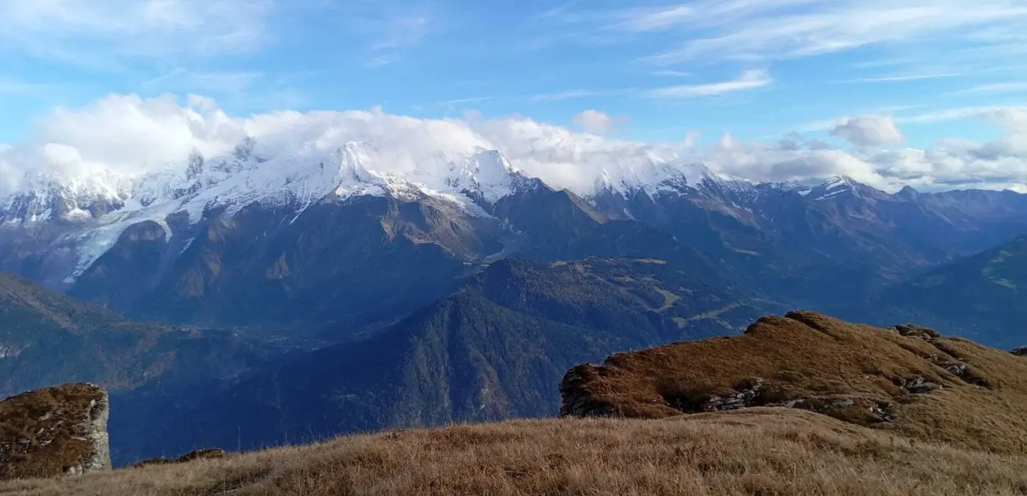 Le décollage de Barmerousse, face au Mont-Blanc