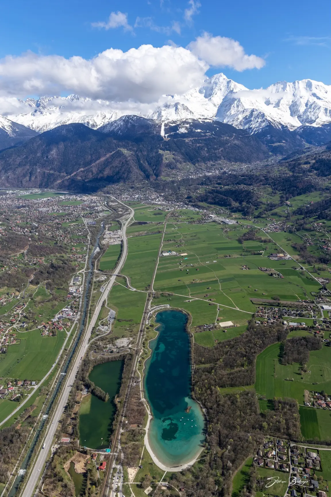 Lac de Passy, plan large depuis le Nord